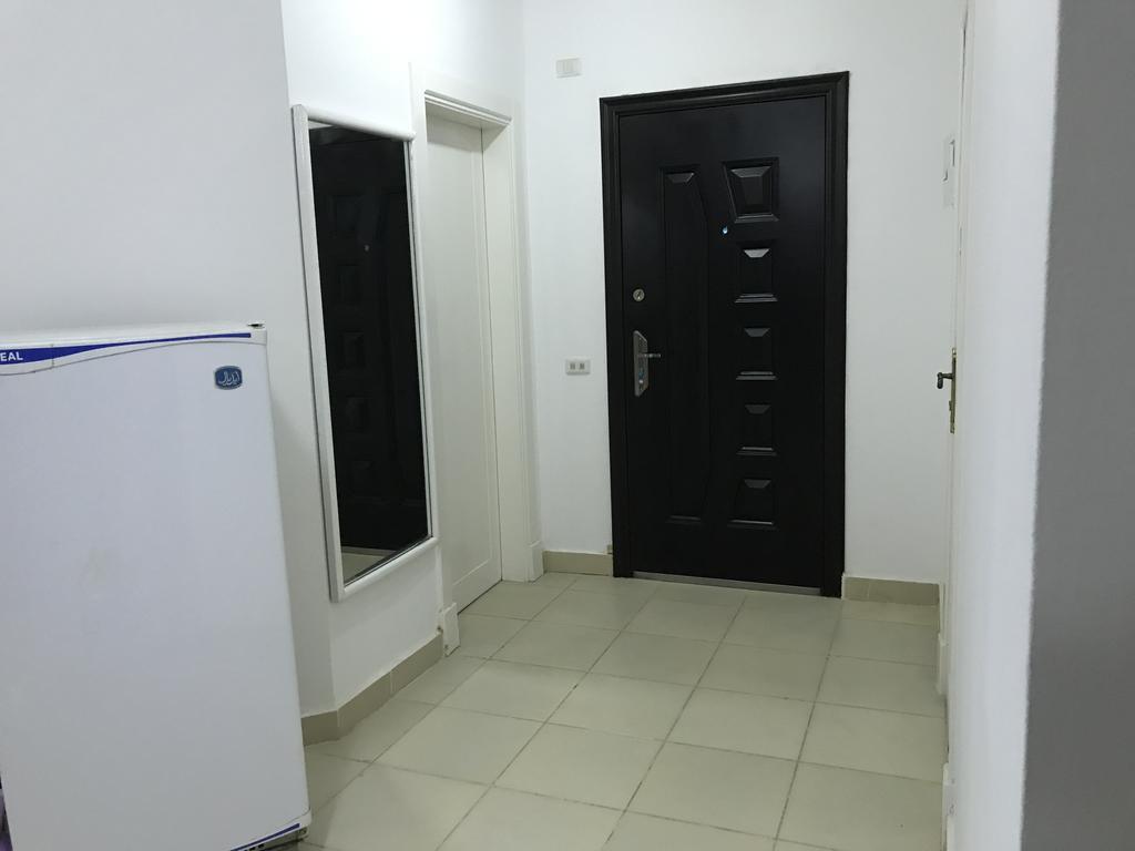 Regency Towers Apartments Gurdaka Kültér fotó