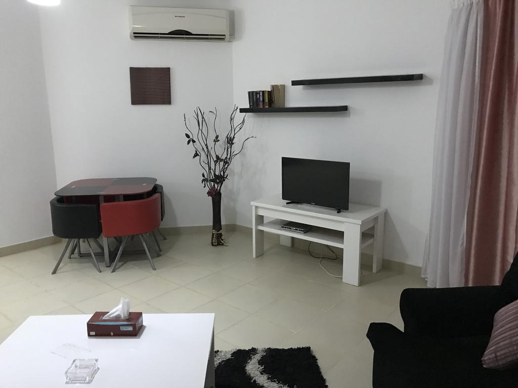 Regency Towers Apartments Gurdaka Kültér fotó