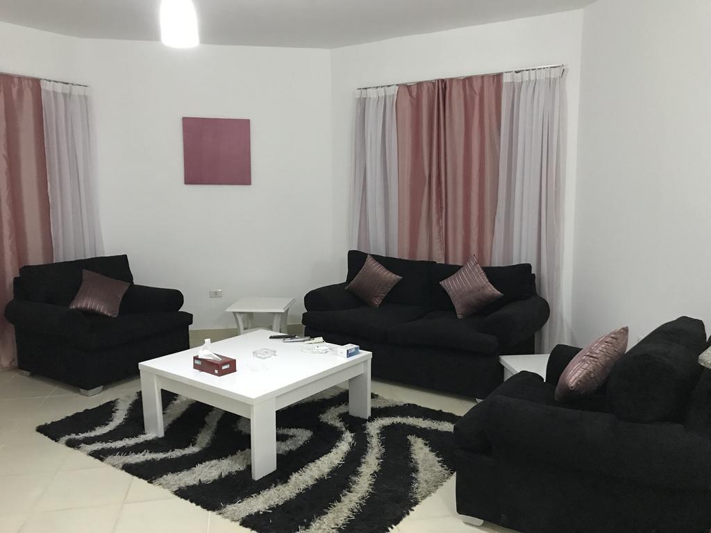 Regency Towers Apartments Gurdaka Kültér fotó