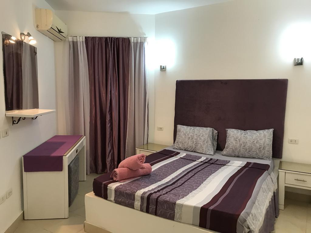Regency Towers Apartments Gurdaka Kültér fotó