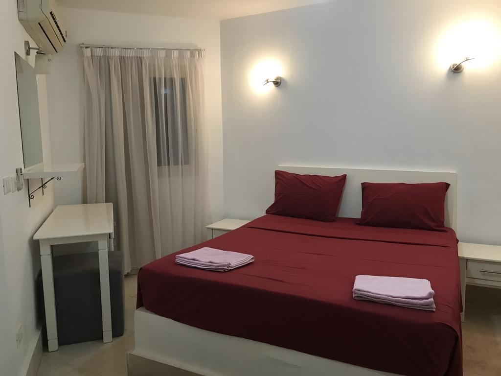 Regency Towers Apartments Gurdaka Kültér fotó