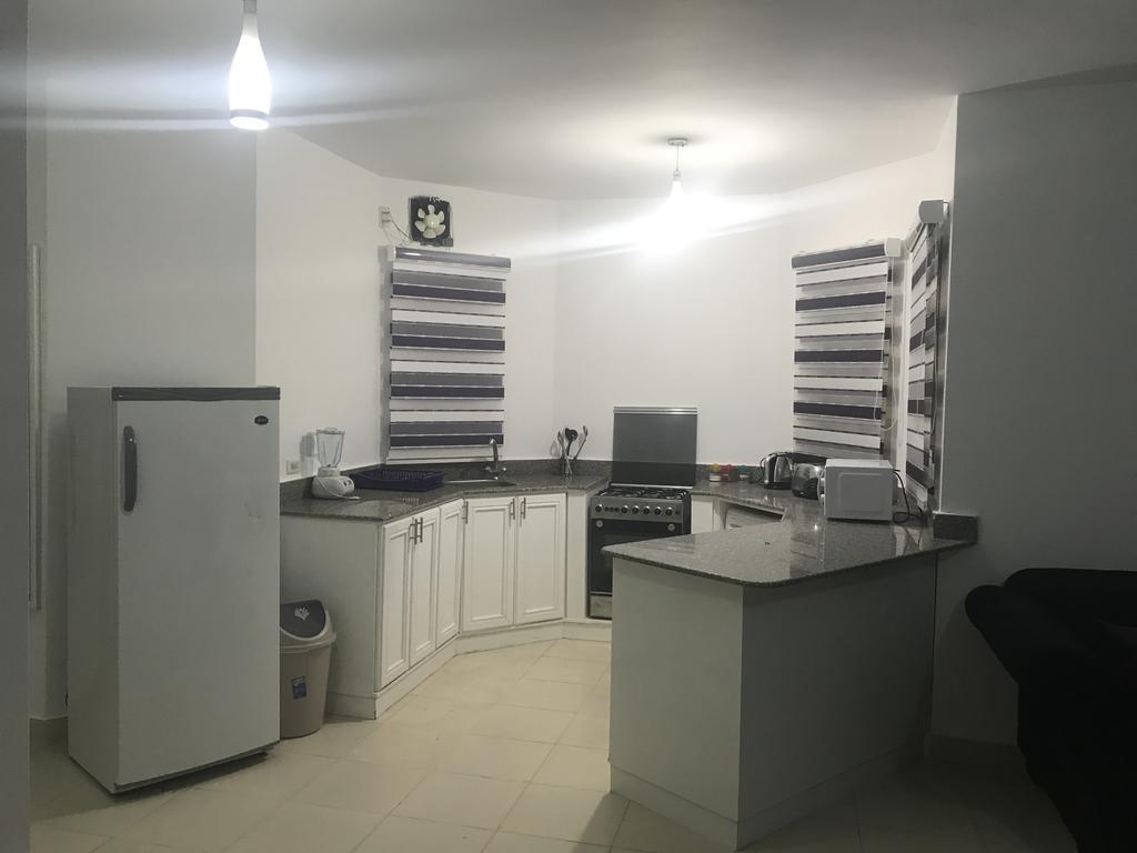 Regency Towers Apartments Gurdaka Kültér fotó