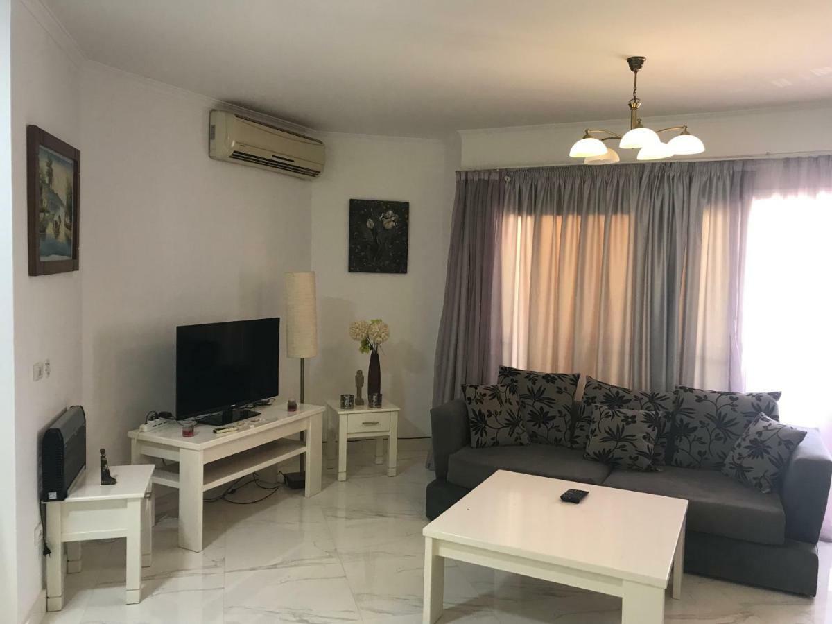 Regency Towers Apartments Gurdaka Kültér fotó